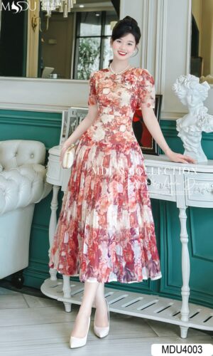 Váy Thiết Kế MDU4003 Hoạ Tiết Hoa 5D Phối Màu Cam Chủ Đạo Đính Hoa Ngực Thời Thượng Và Tinh Tế