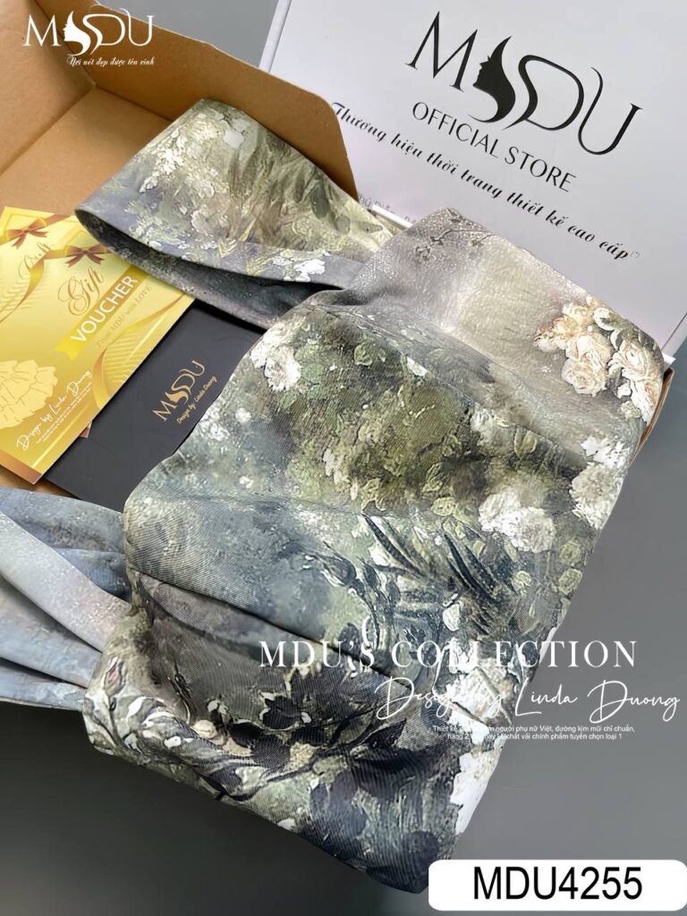 Đầm Váy Được Đóng Gói Cẩn Thận - Fullbox Đến Tay Khách Hàng