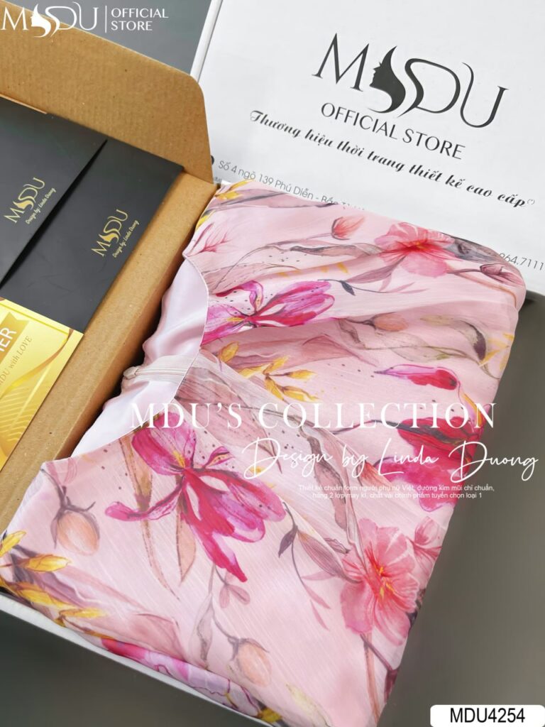 Đầm Váy Được Đóng Gói Cẩn Thận - Fullbox Đến Tay Khách Hàng