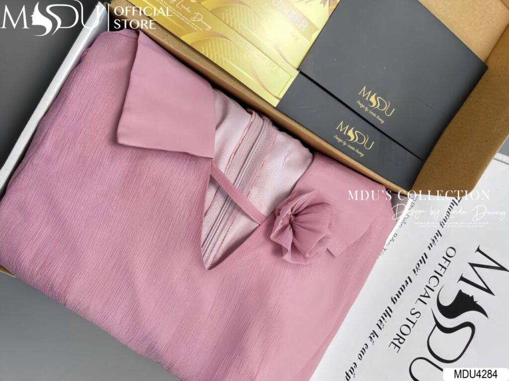 Đầm Váy Được Đóng Gói Cẩn Thận - Fullbox Đến Tay Khách Hàng