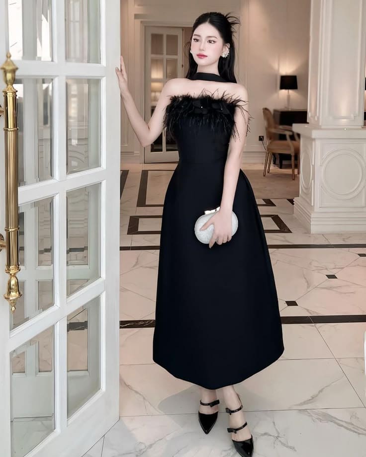 Các Kiểu Váy Đen Dự Tiệc Phổ Biến Nhất 2025 - Váy Dáng Suông