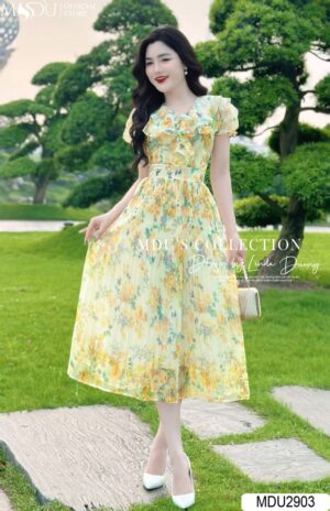 Váy Dáng Xòe MDU2903 Cổ Chữ V Xếp Li Cách Điệu