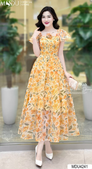 Váy Thiết Kế MDU4241: Đẳng Cấp Thời Trang Biển Dáng Dài Đính Hoa Cuốn Hút