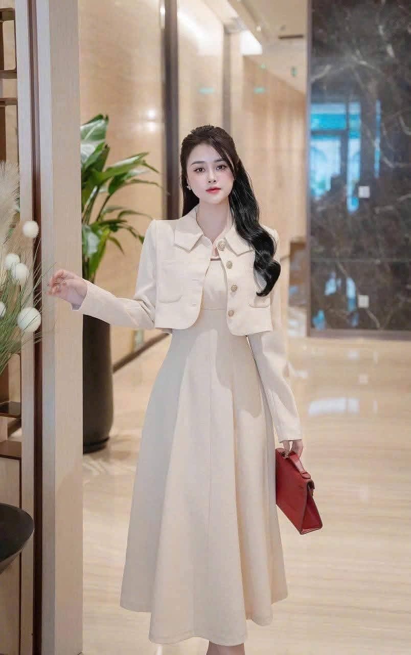 Kết Hợp Đầm Chữ A Công Sở Với Áo Khoác