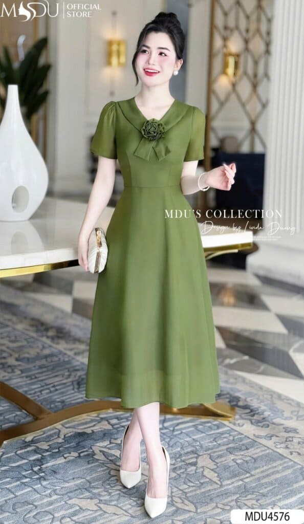 Các Kiểu Dáng Đầm Dự Tiệc Cho Người Lớn Tuổi Đẹp Mê Mẩn - Đầm Xòe