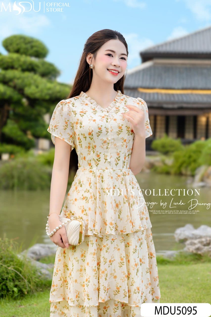 Đầm dự tiệc xẻ tà - Voan