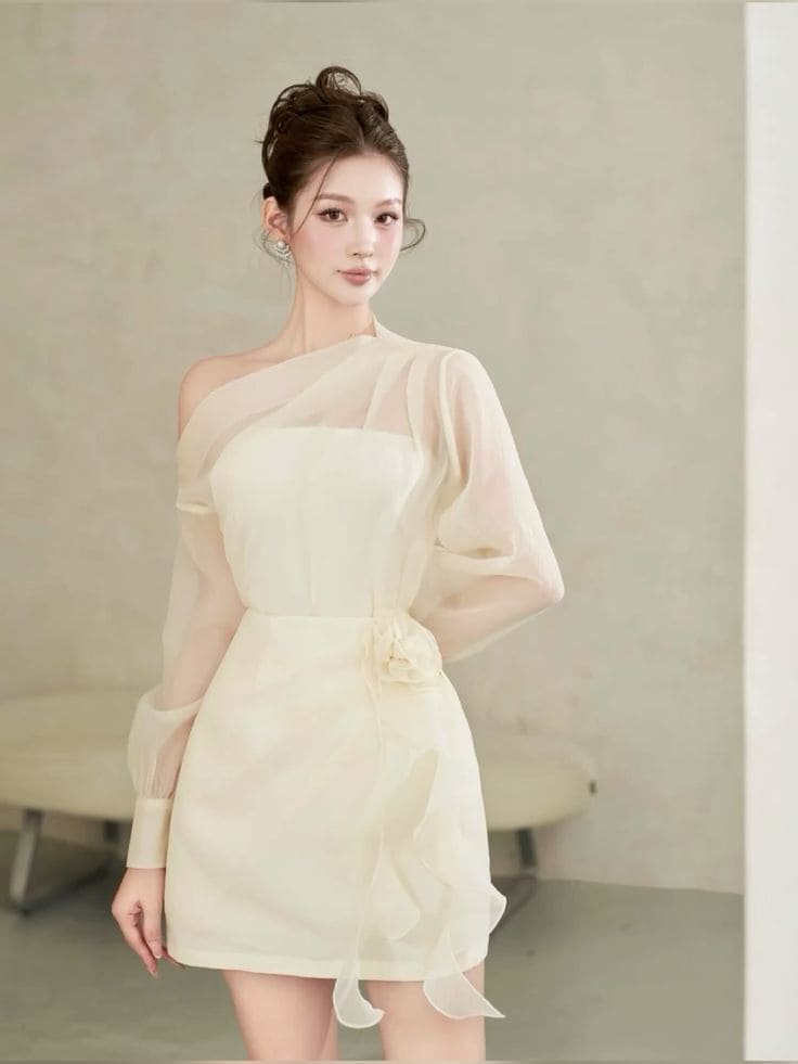 Đầm lụa dự tiệc với người thấp 