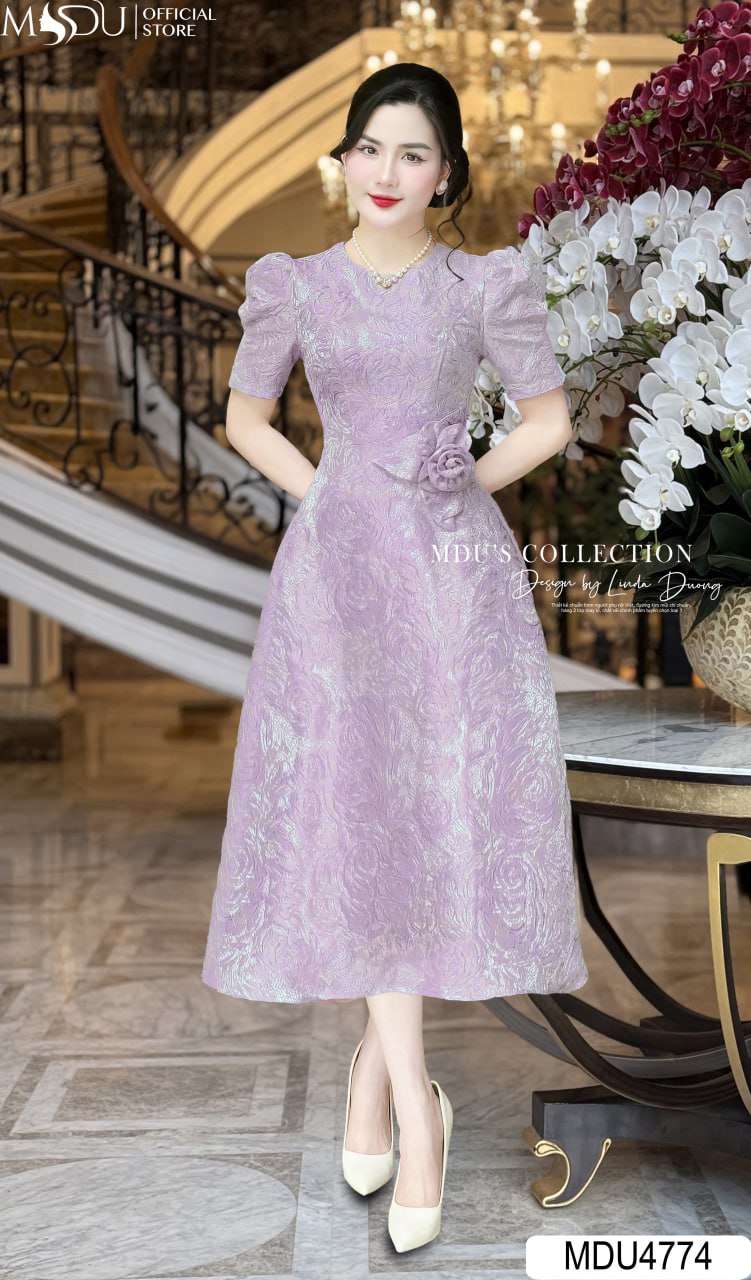 Đầm màu tím dự tiệc gấm nổi bật 