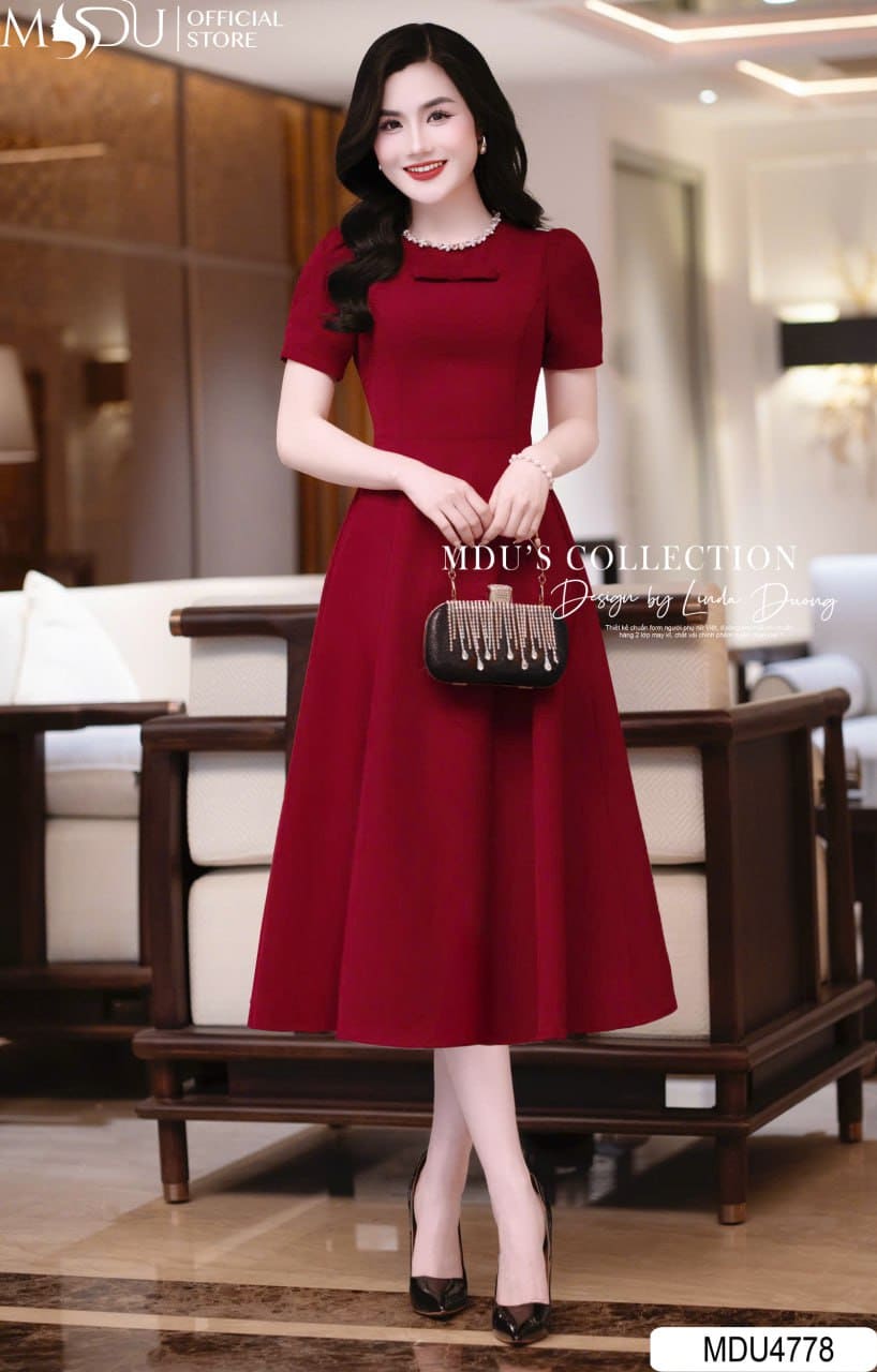 Phối Phụ Kiện Để Tăng “Level” Đầm Thiết Kế Dự Tiệc