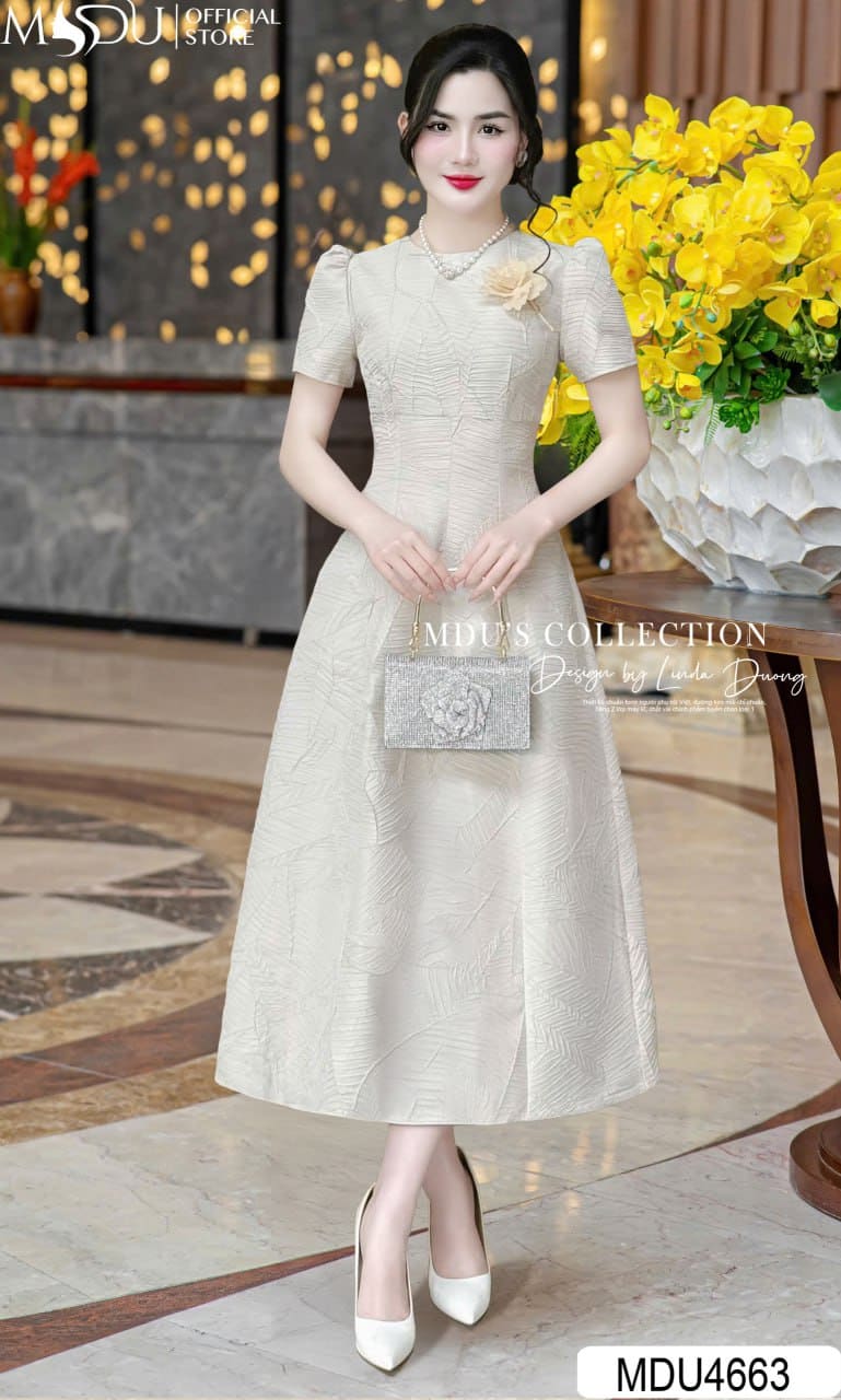 Đầm Vải Gấm Dự Tiệc Trong Xu Hướng Thời Trang 2025