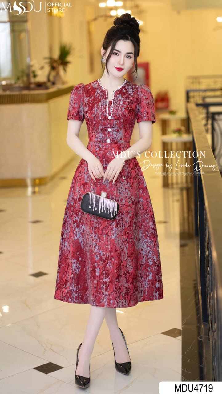 Đầm Vải Gấm Dự Tiệc Trong Xu Hướng Thời Trang 2025