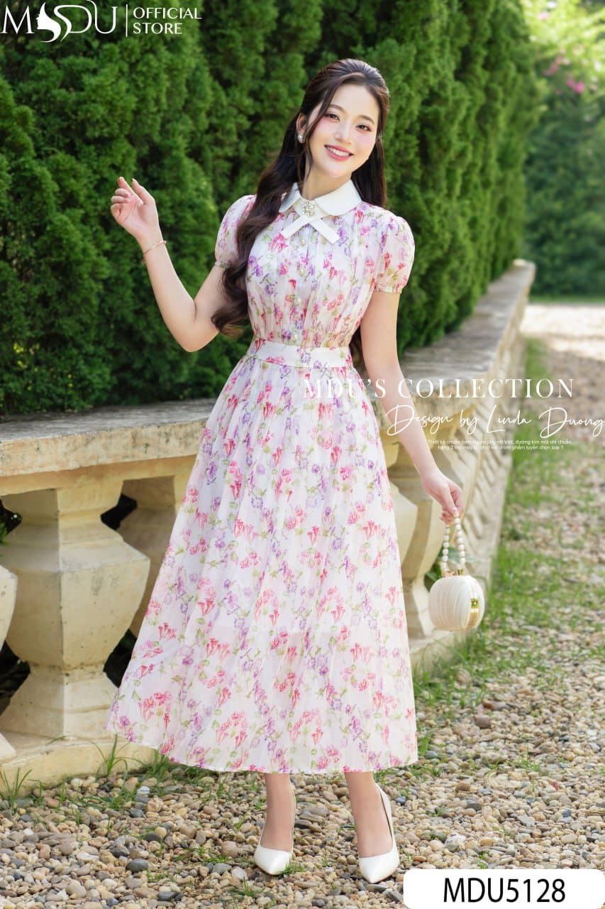 Đầm Xếp Ly Công Sở Với Họa Tiết Độc Đáo