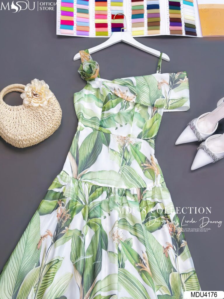 Phụ Kiện Đi Kèm Đầm Trễ Vai