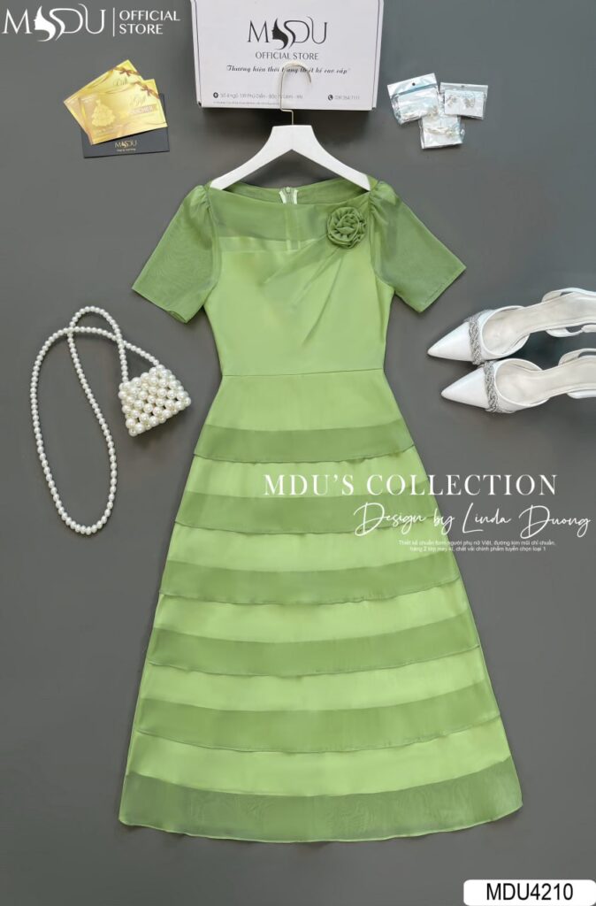 Phối Đồ Với Váy Ngắn Cho Ngày Đi Chơi Thư Giãn