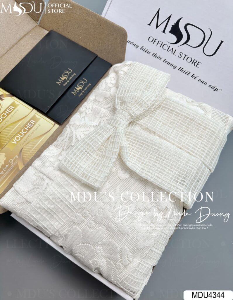 Mẹo Phối Phụ Kiện Với Váy Bồng Công Chúa