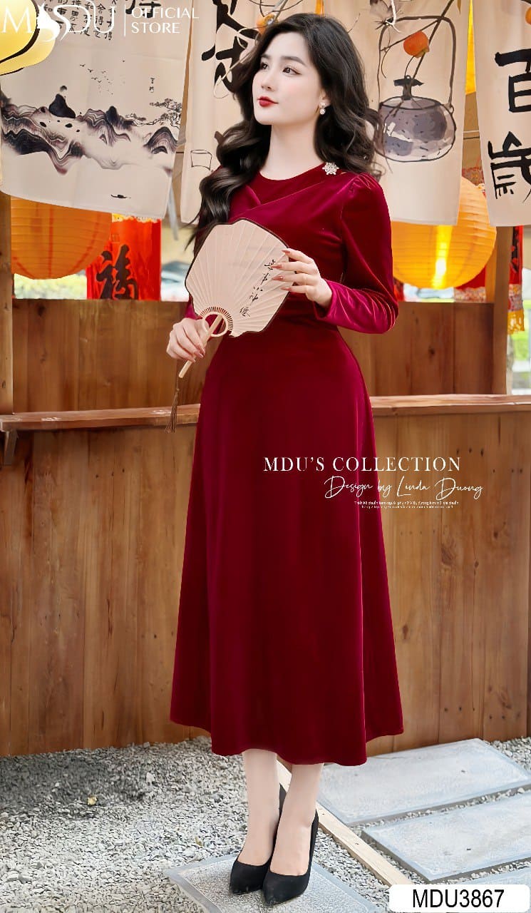 Tại Sao Váy Nhung Thiết Kế Lại Khiến Chị Em “Mê Mệt”