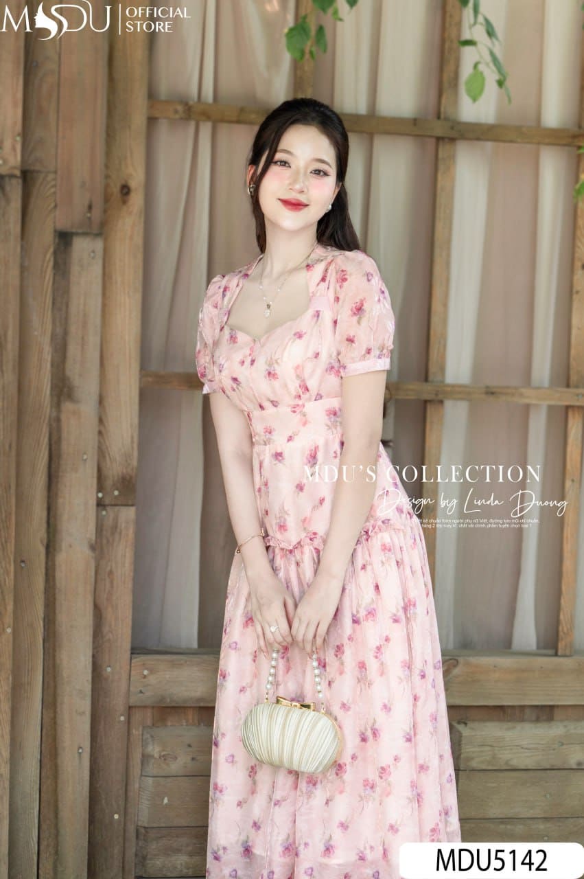 Lý Do Nên Chọn Váy Tơ Công Sở