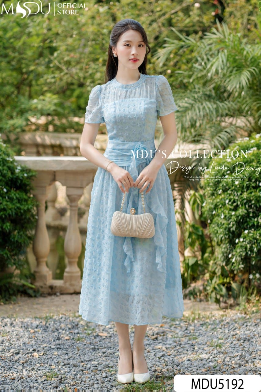 Váy Tơ Công Sở Là Gì? Tại Sao Nên Chọn?