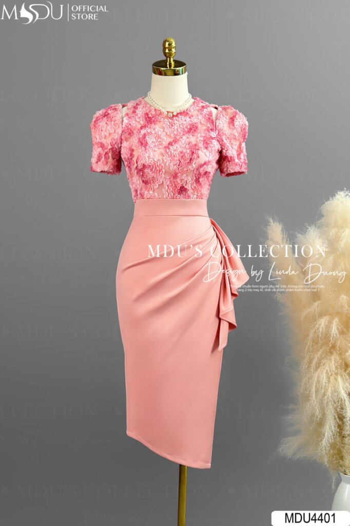 Cách phối phụ kiện với váy ngắn công sở