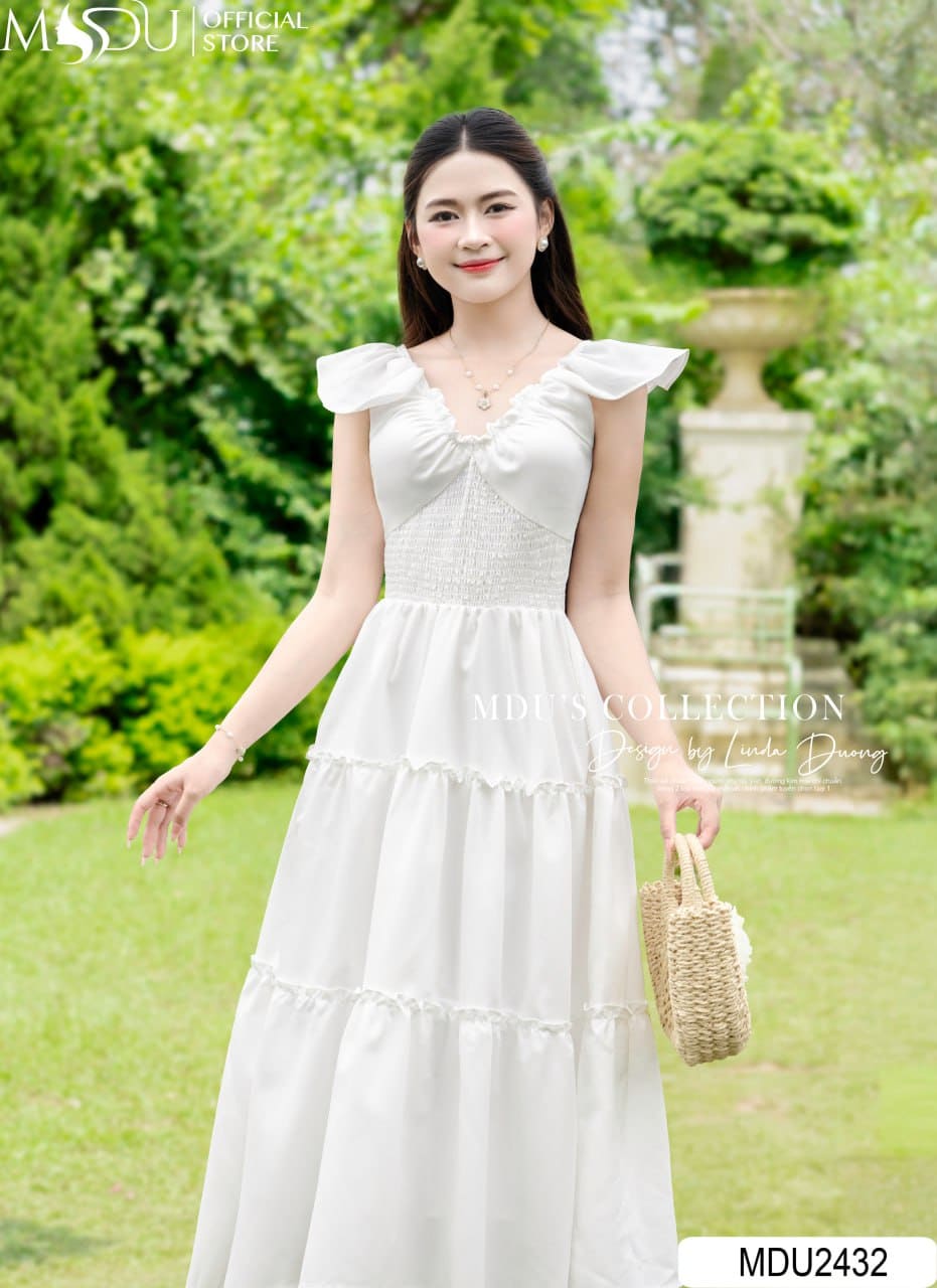 Phối Đầm Chữ A Dáng Dài Cho Phong Cách Hàng Ngày