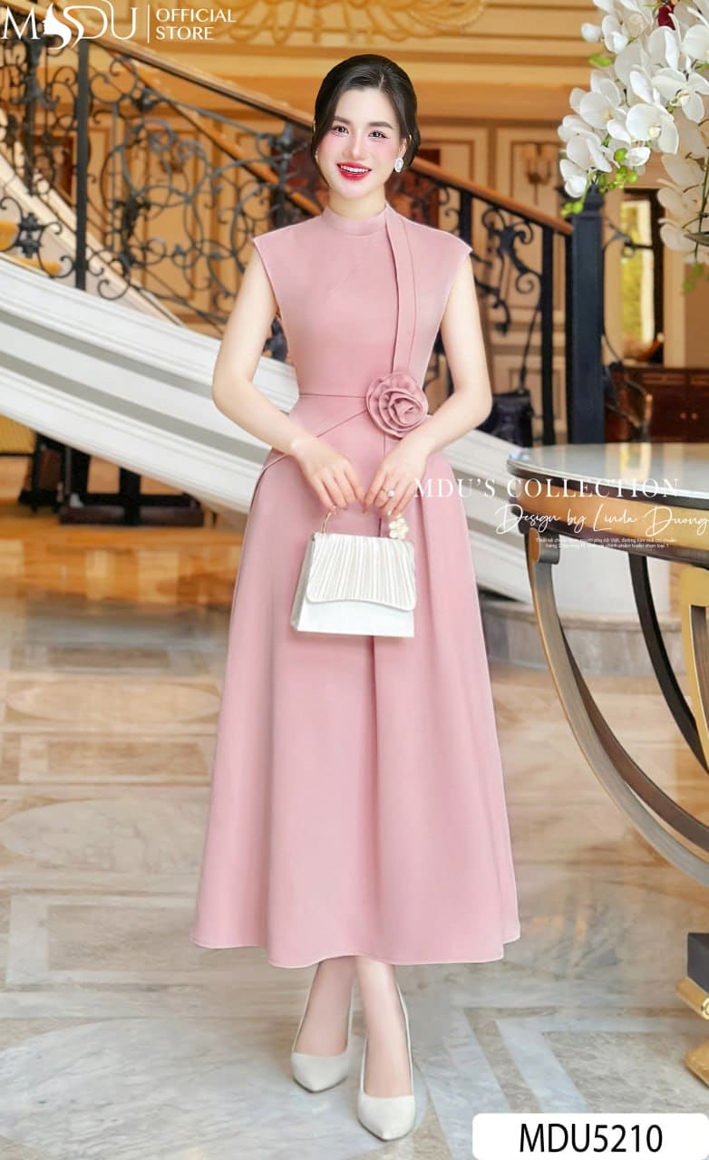 Phối Đầm Xòe Dáng Dài Cho Công Sở