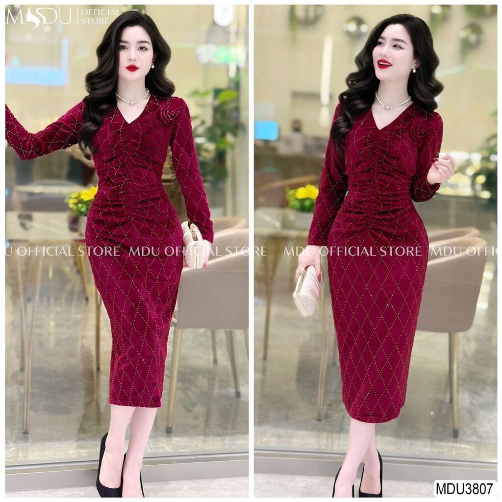 Đầm Nhung Dáng Dài Đính Kim Sa Cùng Cổ Chữ V