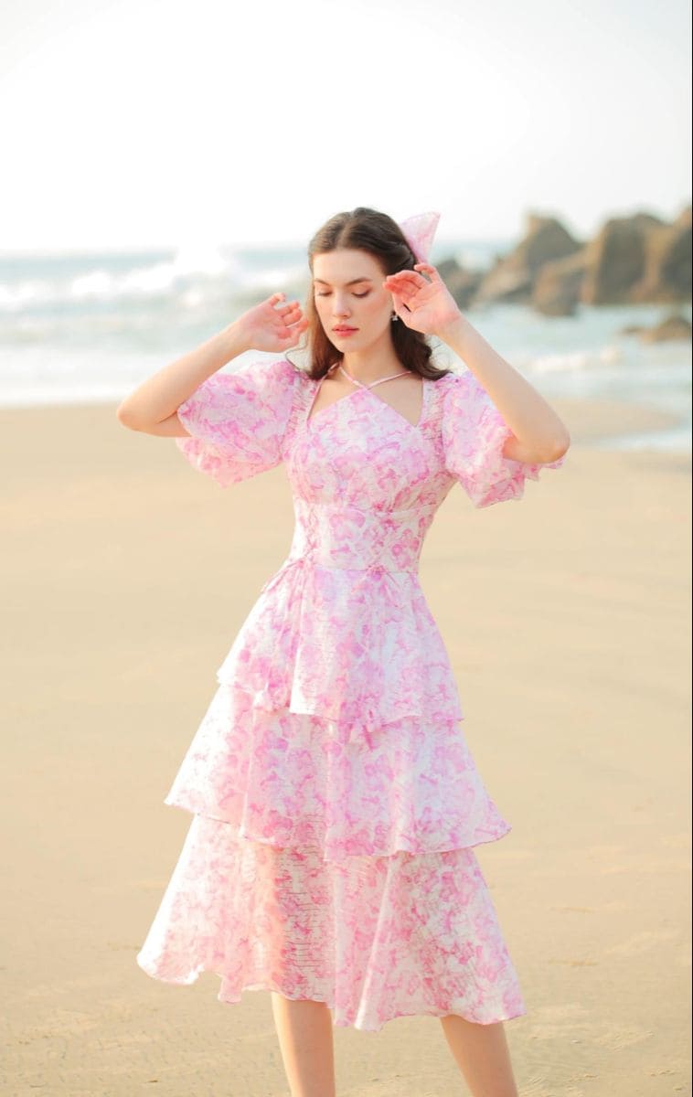 Váy Hoa Thiết Kế Tích Hợp Công Nghệ