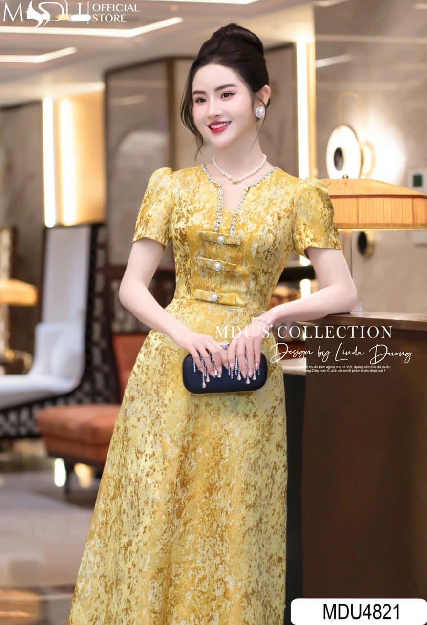 Ý Nghĩa Của Màu Vàng Trong Thời Trang