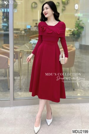Váy Thiết Kế MDU2199 – Màu Đỏ Đô Tay Dài Đính Hoa Cách Điệu Tạo Điểm Nhấn