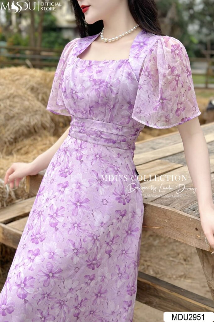 Sự Thanh Lịch Và Đa Dụng Của Thiết Kế Chân Váy Chữ A