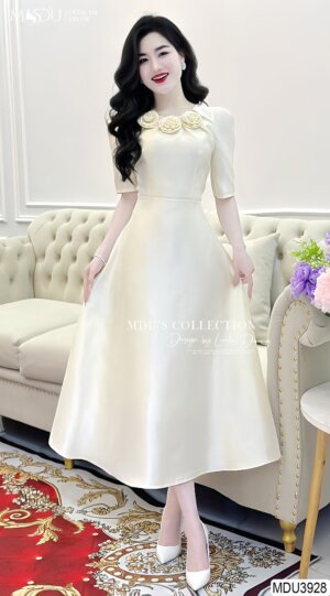 Váy Thiết Kế MDU3928 – Dáng Xòe Nhẹ Màu Be Cùng Chi Tiết Chiết Eo Tạo Điểm Nhấn Cho Váy