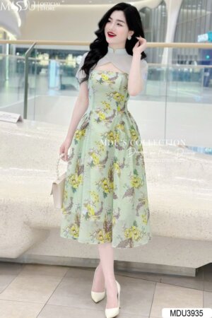 Váy Thiết Kế MDU3935 Cổ Đứng Xẻ Nhẹ Ở Ngực