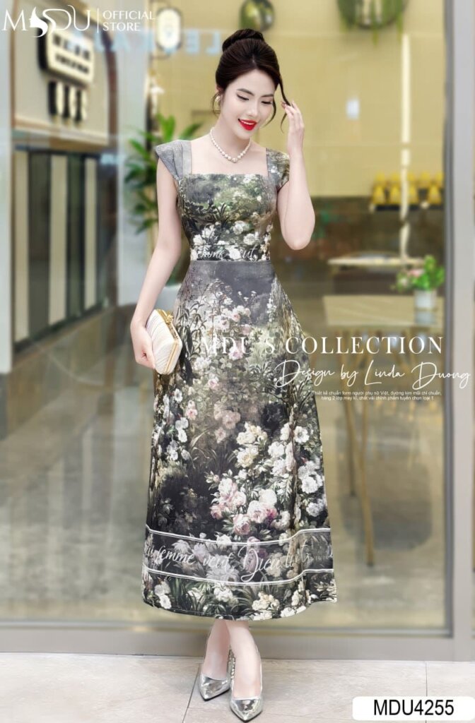 Đầm Dự Tiệc Cổ Vuông Họa Tiết Nổi Bật