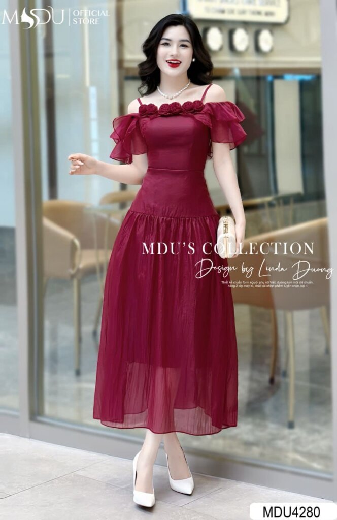 Đầm Trễ Vai Đính Hoa Trực Tiếp Trên Váy Tinh Tế