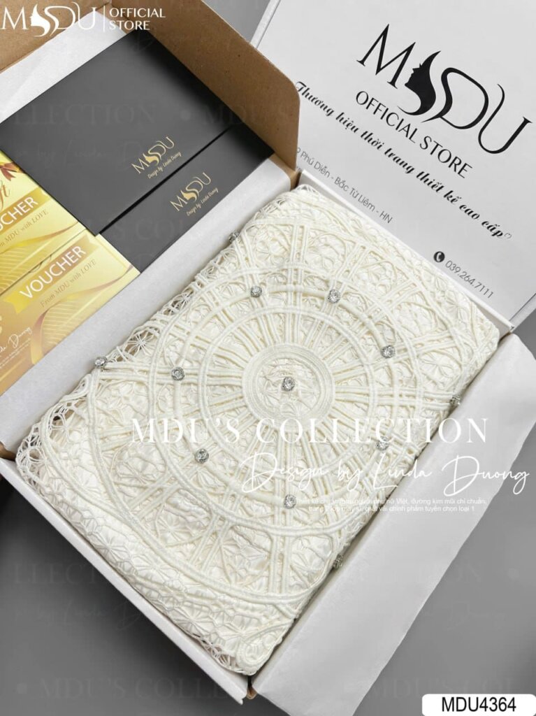 Tại Sao Váy Yếm Công Sở Được Ưa Chuộng?