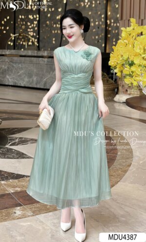 Váy Thiết Kế MDU4387 – Màu Xanh Bắt Mắt Dáng Váy Dài Thướt Tha Đính Hoa Tỉ Mỉ Tạo Điểm Nhấn