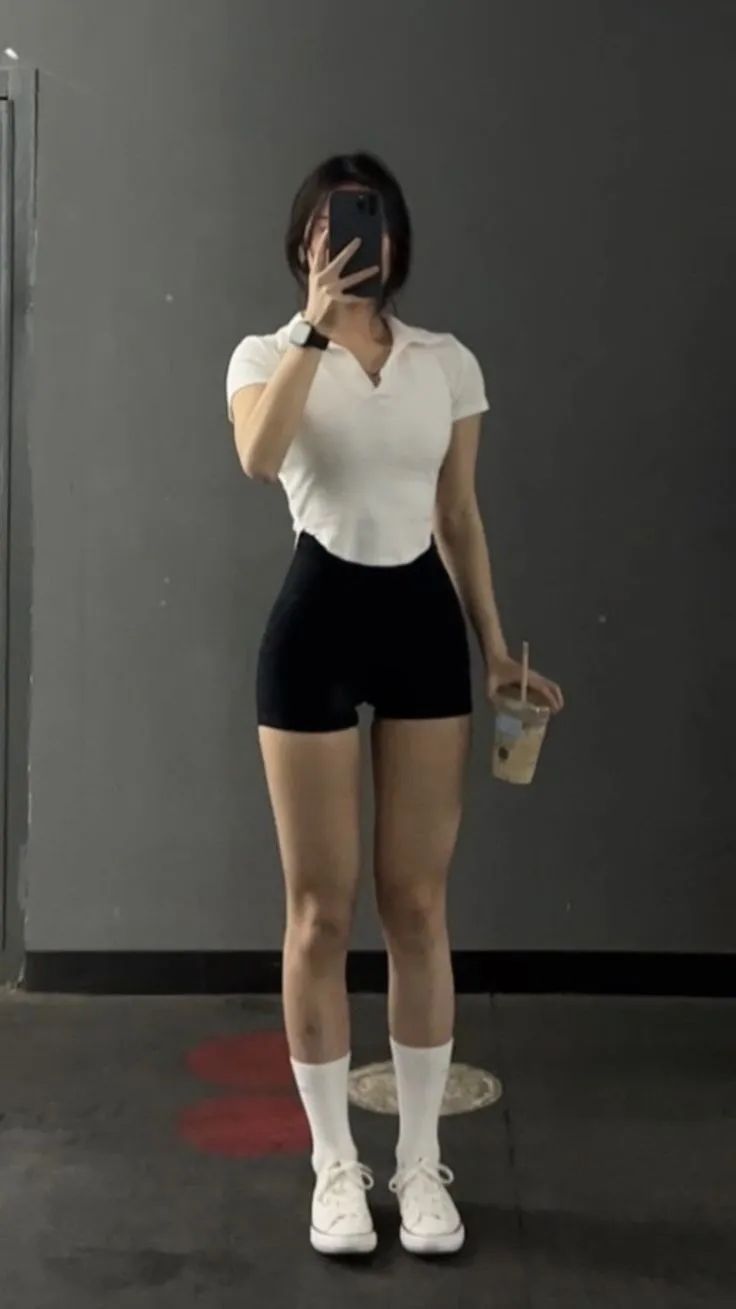 Tập Luyện Đều Đặn, Dáng Chuẩn Hết Ý