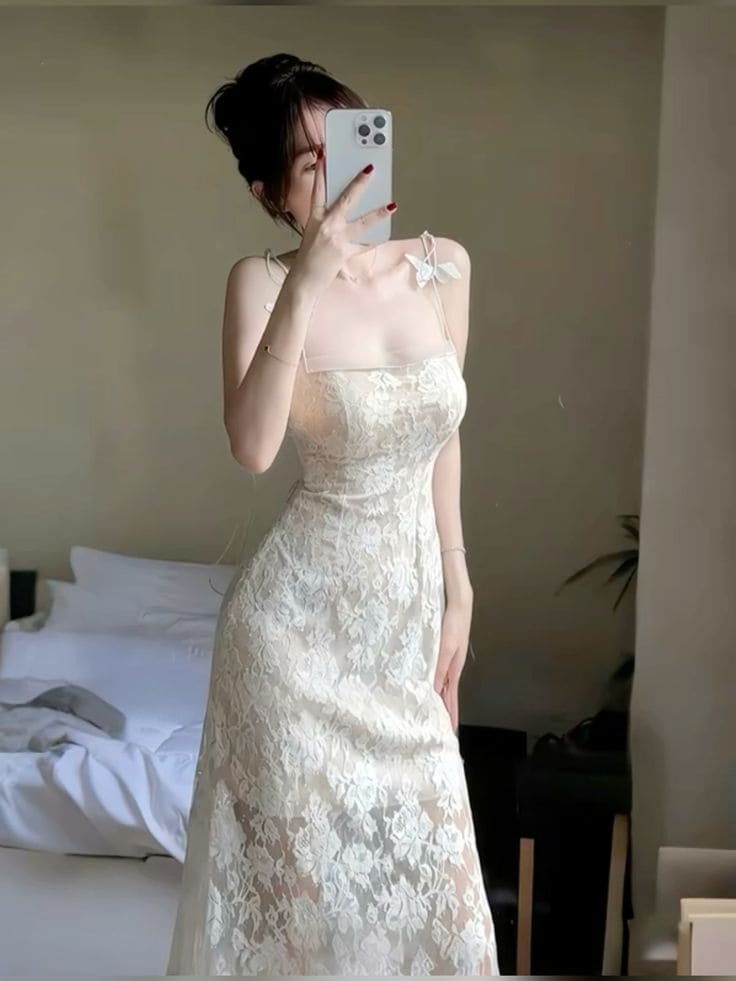 Đầm Body 2 Dây Hở Lưng Ren Nữ Tính