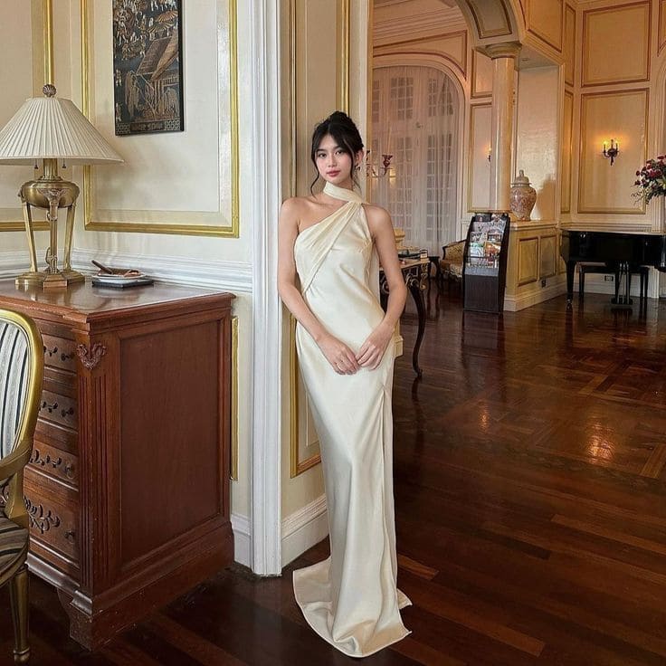 Đầm Body Cổ Yếm Dài Maxi