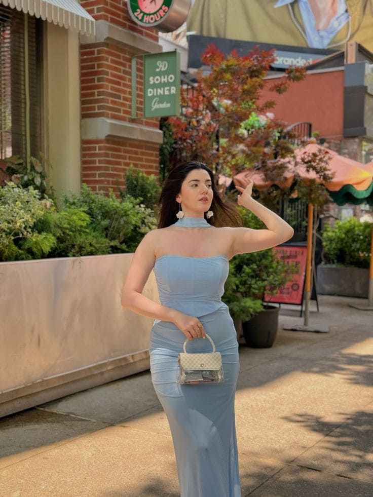 Chọn Đầm Body Cúp Ngực Cho Người Mũm Mĩm