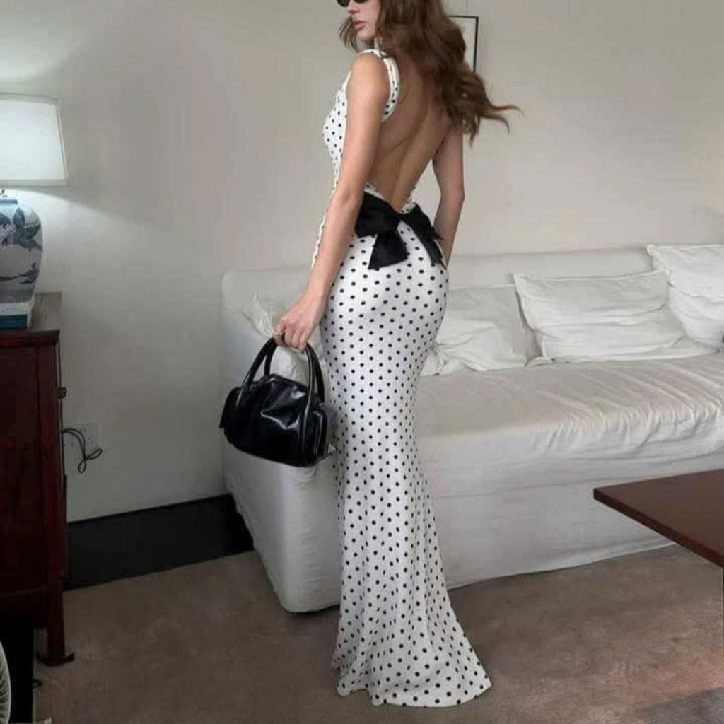 Đầm Body Hở Lưng Là Gì Và Tại Sao Ai Cũng Mê?