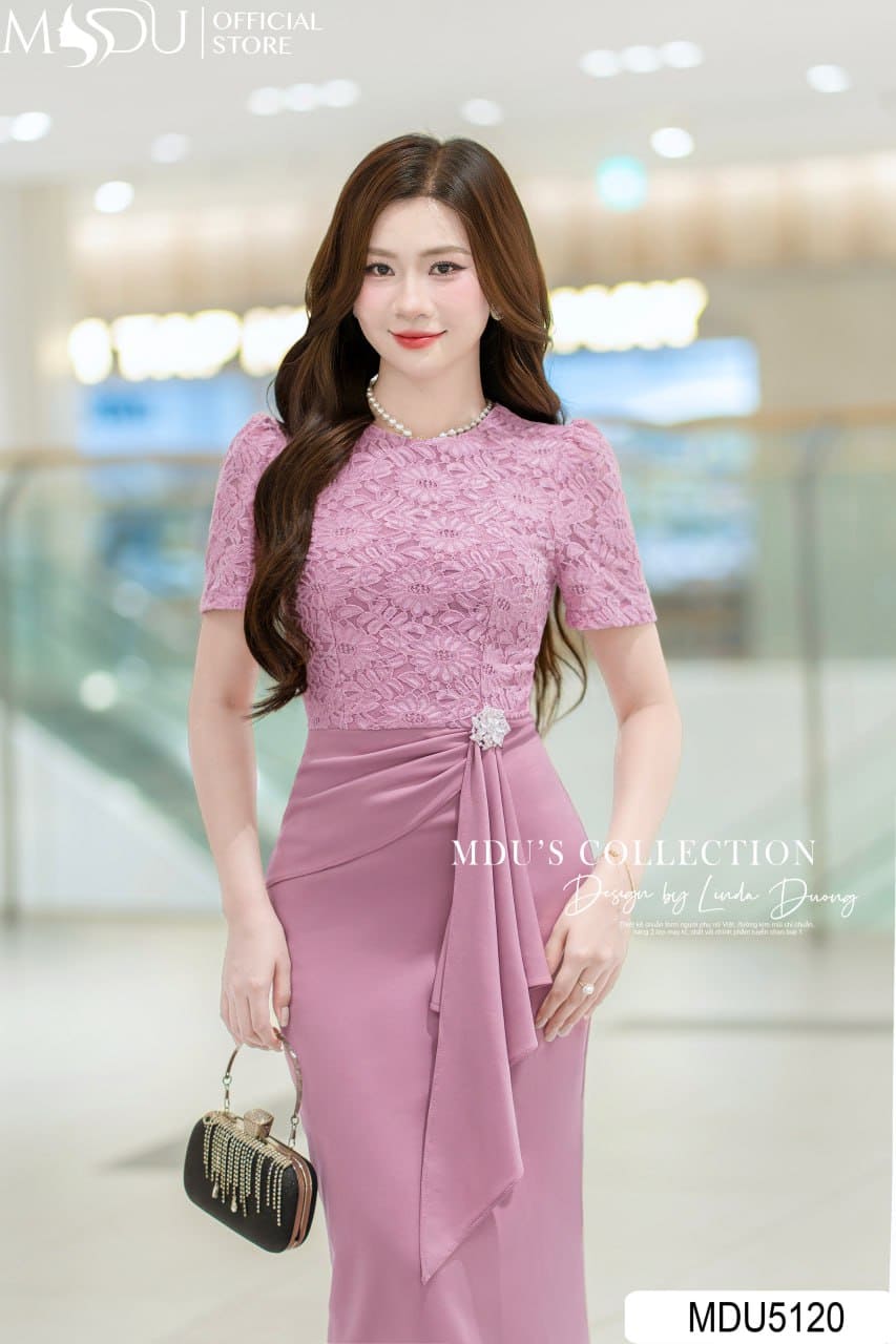 Đầm Body Thun Cổ Tròn – Thanh Lịch Và Tinh Tế