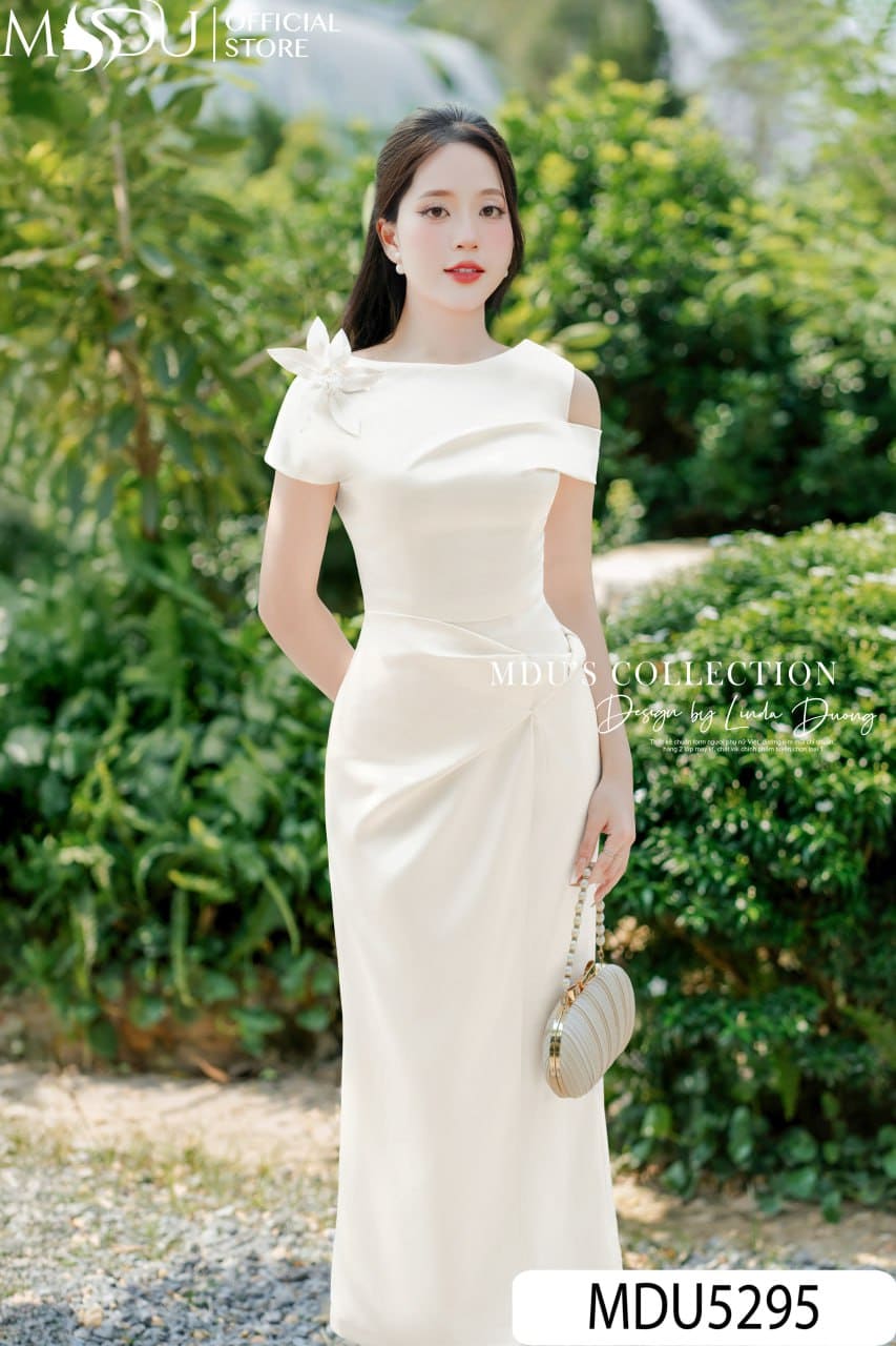 Tại Sao Đầm Body Trắng Lại Là Xu Hướng Không Bao Giờ Lỗi Mốt?