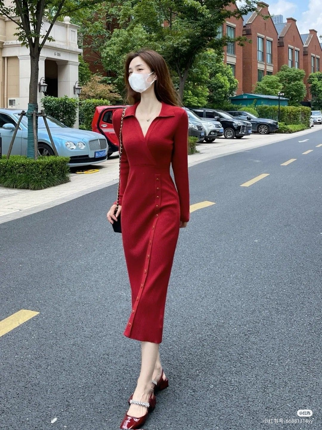 Phối Đồ Dạo Phố Với Đầm Len Dáng Dài