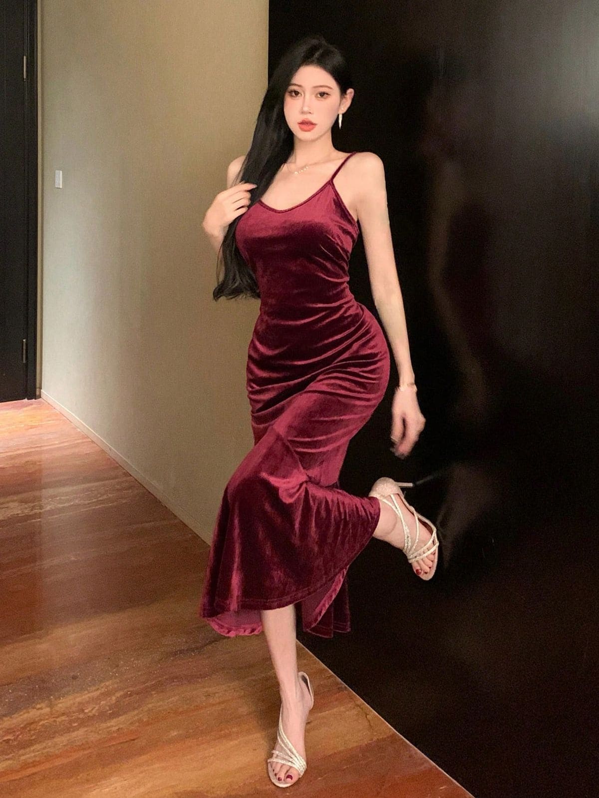 Bảo Quản Đầm Nhung Body
