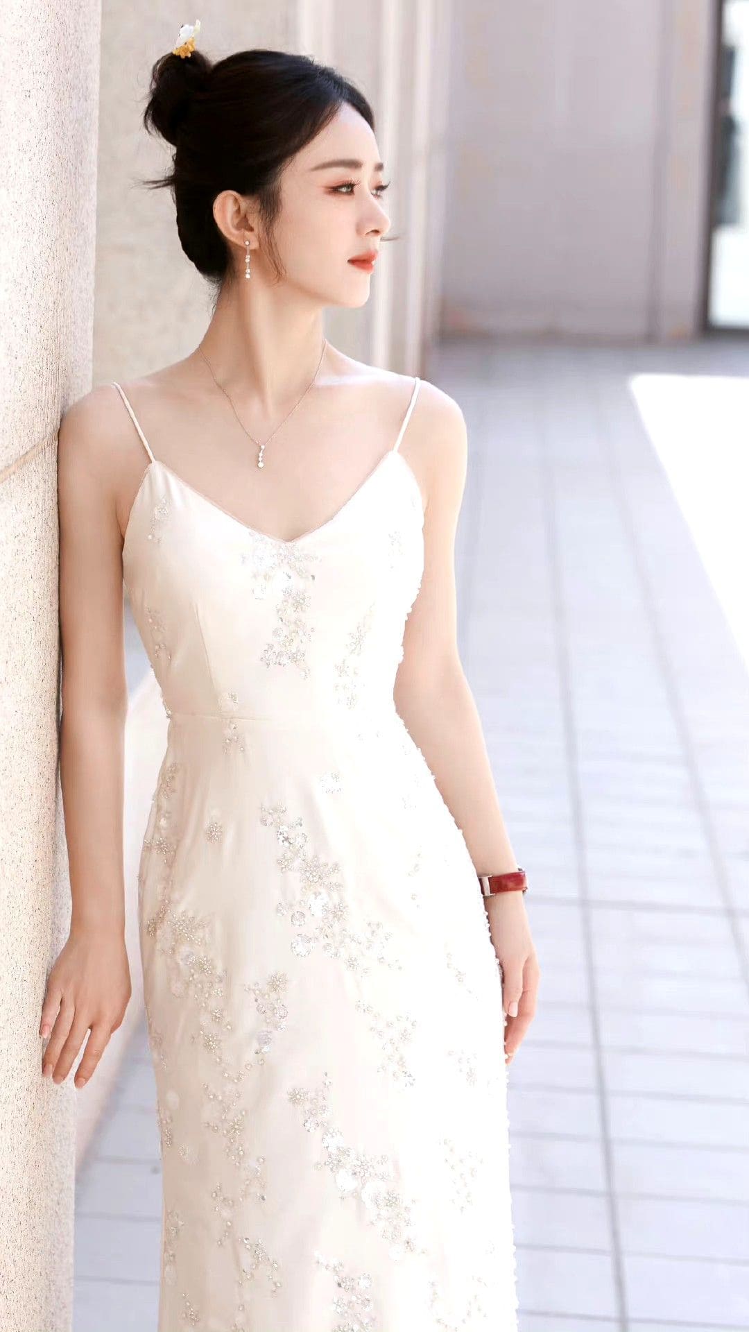 Váy Body Dây Bún Trong Thời Trang Cao Cấp