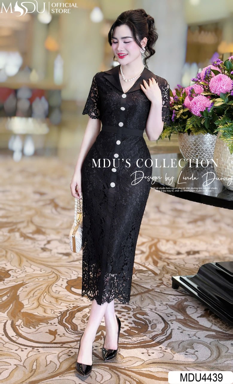 Phối Váy Body Đen Cho Phong Cách Công Sở