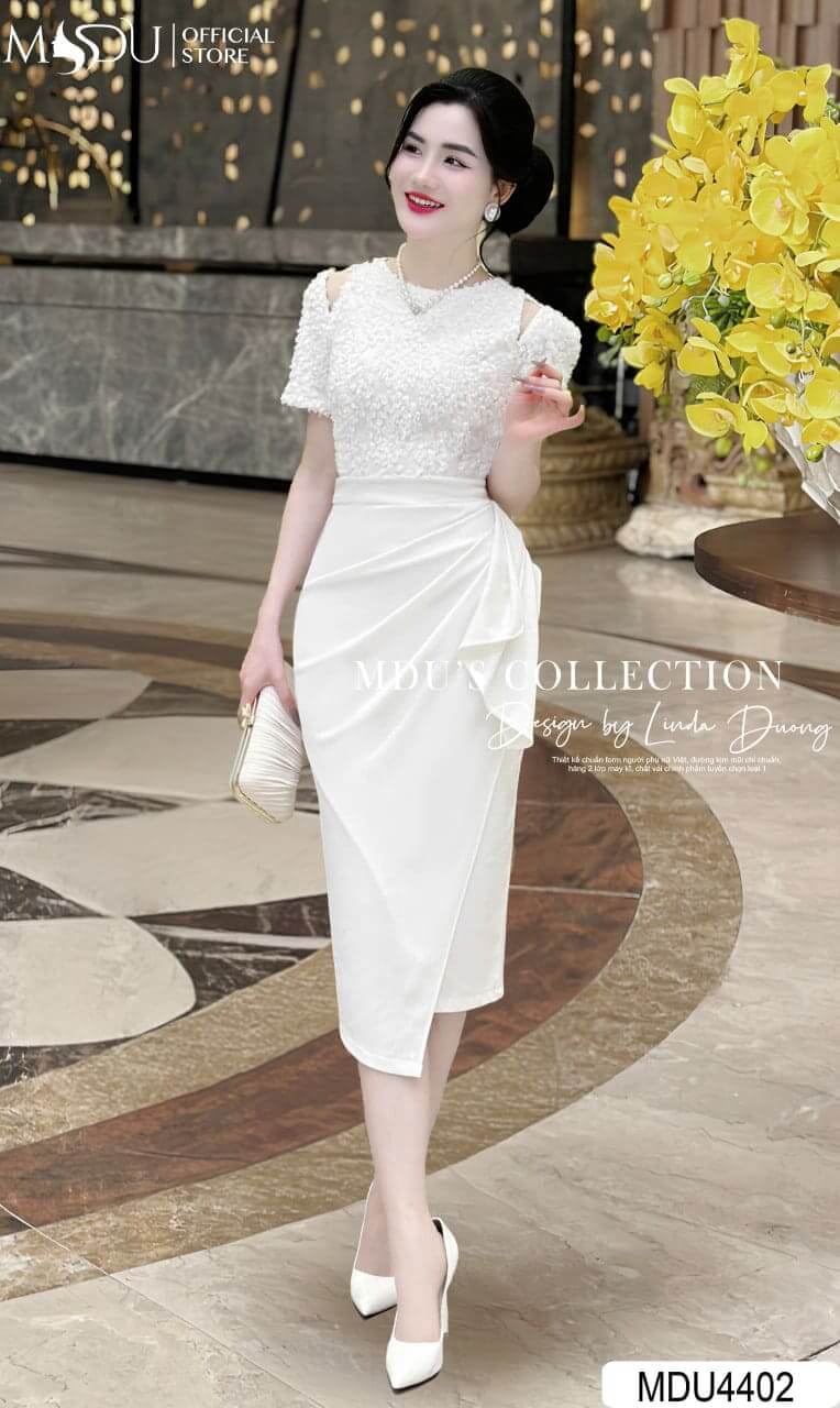 Chọn Kích Cỡ Và Chất Liệu Phù Hợp Váy Body Xẻ Tà 