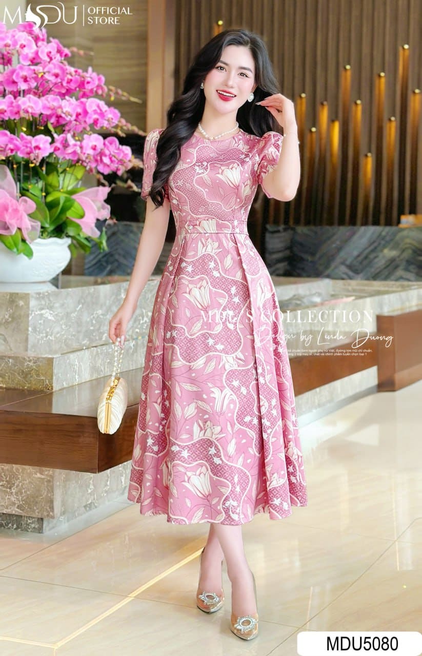 Sự Linh Hoạt Của Váy Công Chúa Màu Hồng