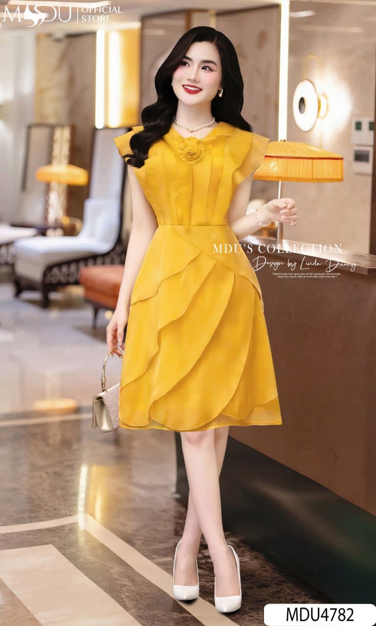 Các Mẫu Váy Công Chúa Màu Vàng Đẹp Mê Hồn - Váy Công Chúa Voan Vàng Nhẹ Nhàng